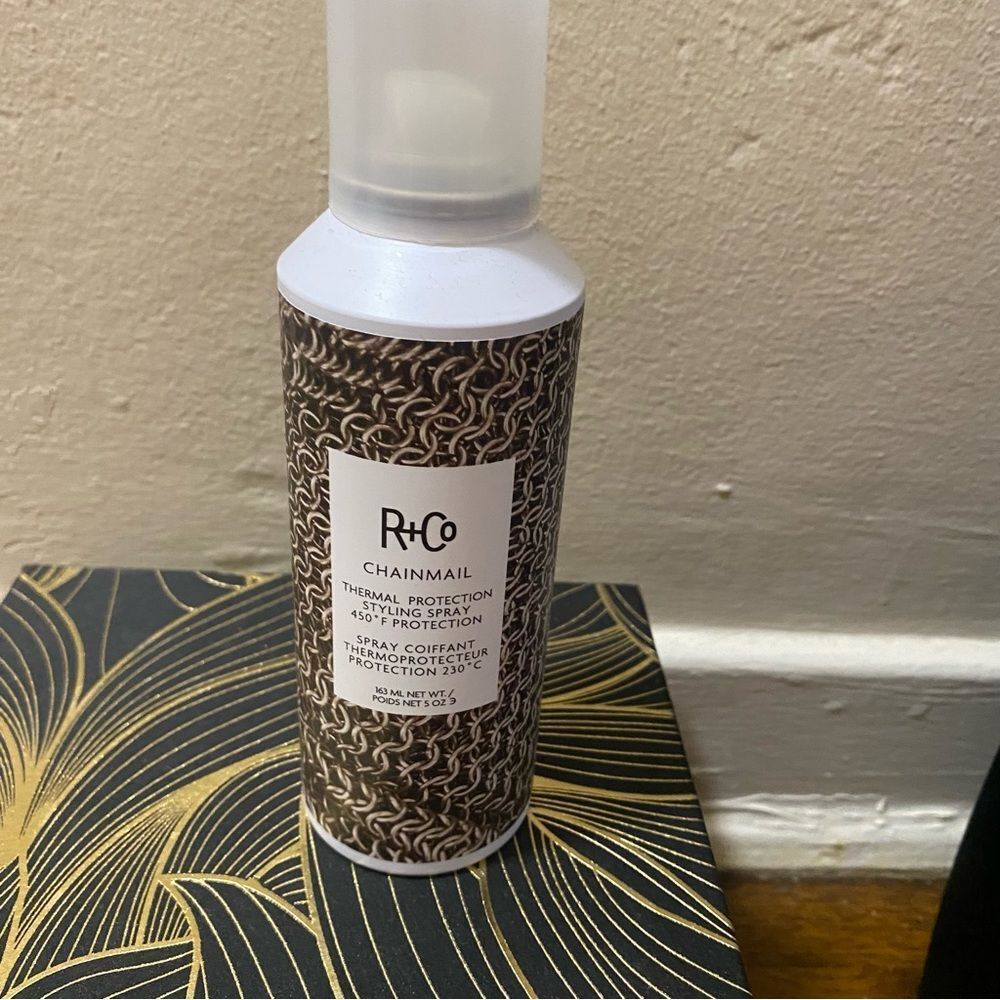 R+CO CHAINMAIL THERMAL PROTECTION STYLING SPRAY new